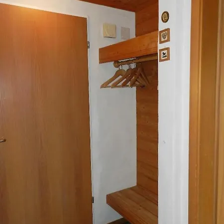 Zapfe - Kueenzi Appartement-fewo- Dusche Oder Bad- Wc 6-bettwohnung By Interhome شقة *